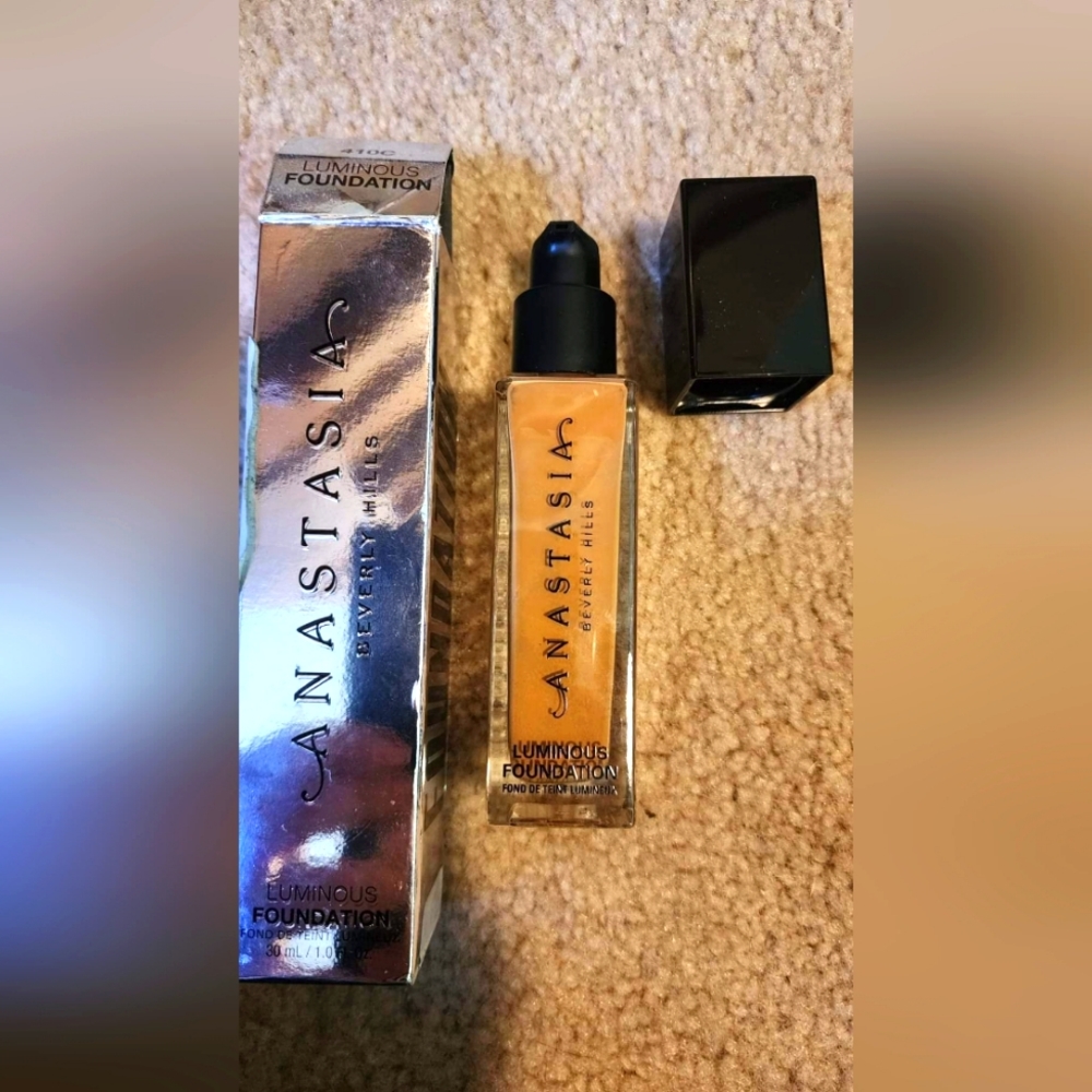Anastasia Liquid Foundation